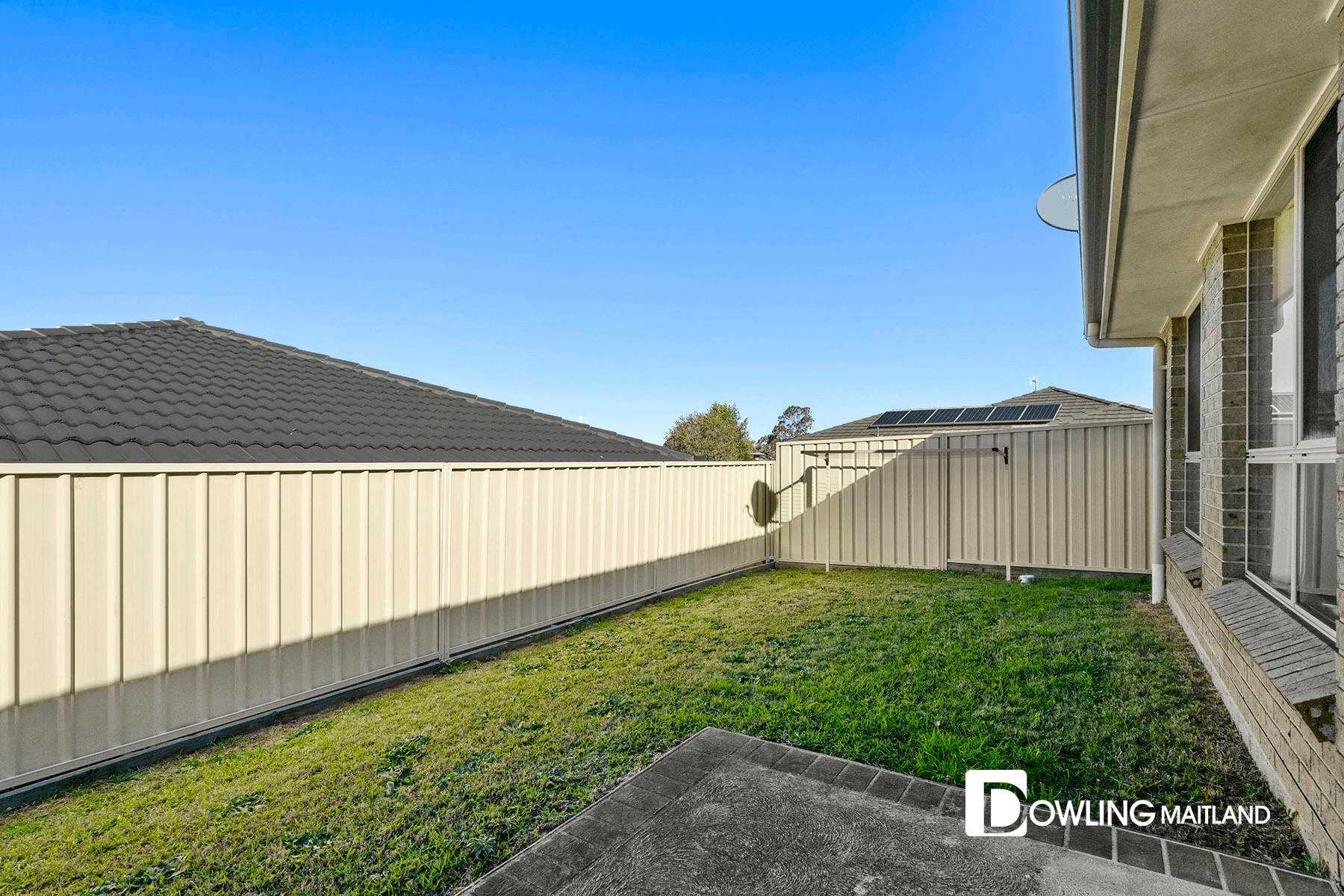 2/8 Neptune Close, Rutherford, NSW 2320