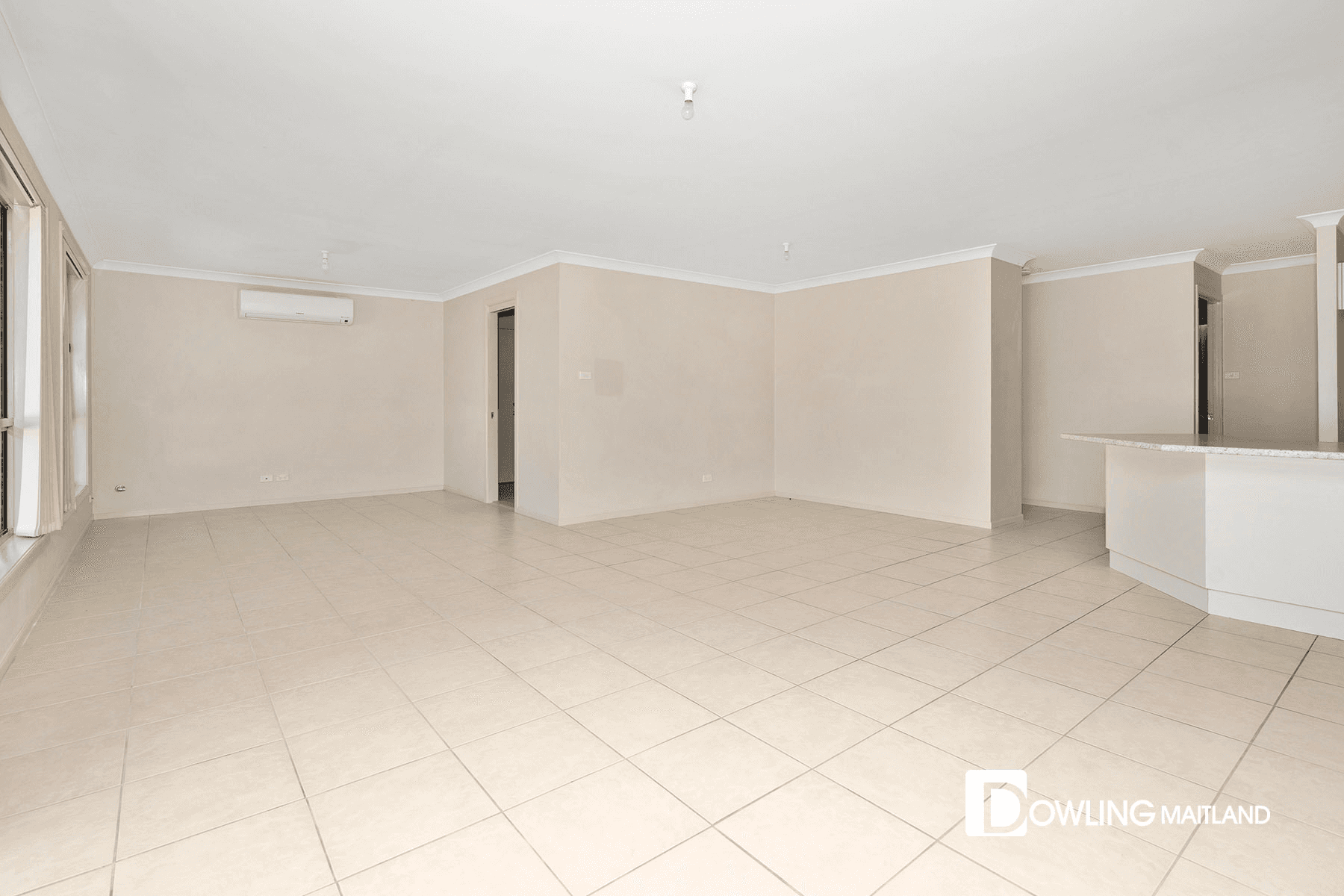 2/8 Neptune Close, Rutherford, NSW 2320