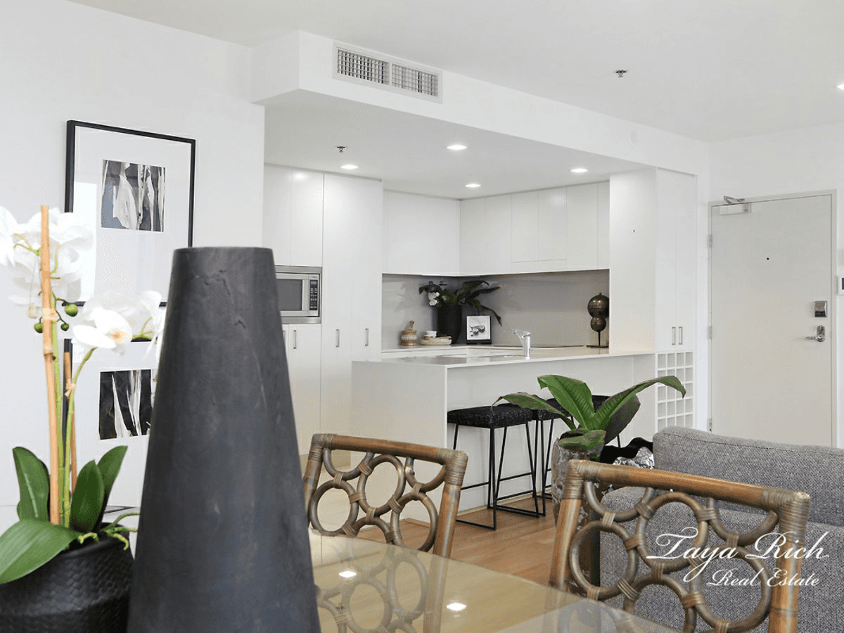 2303/34 Scarborough Street, SOUTHPORT, QLD 4215