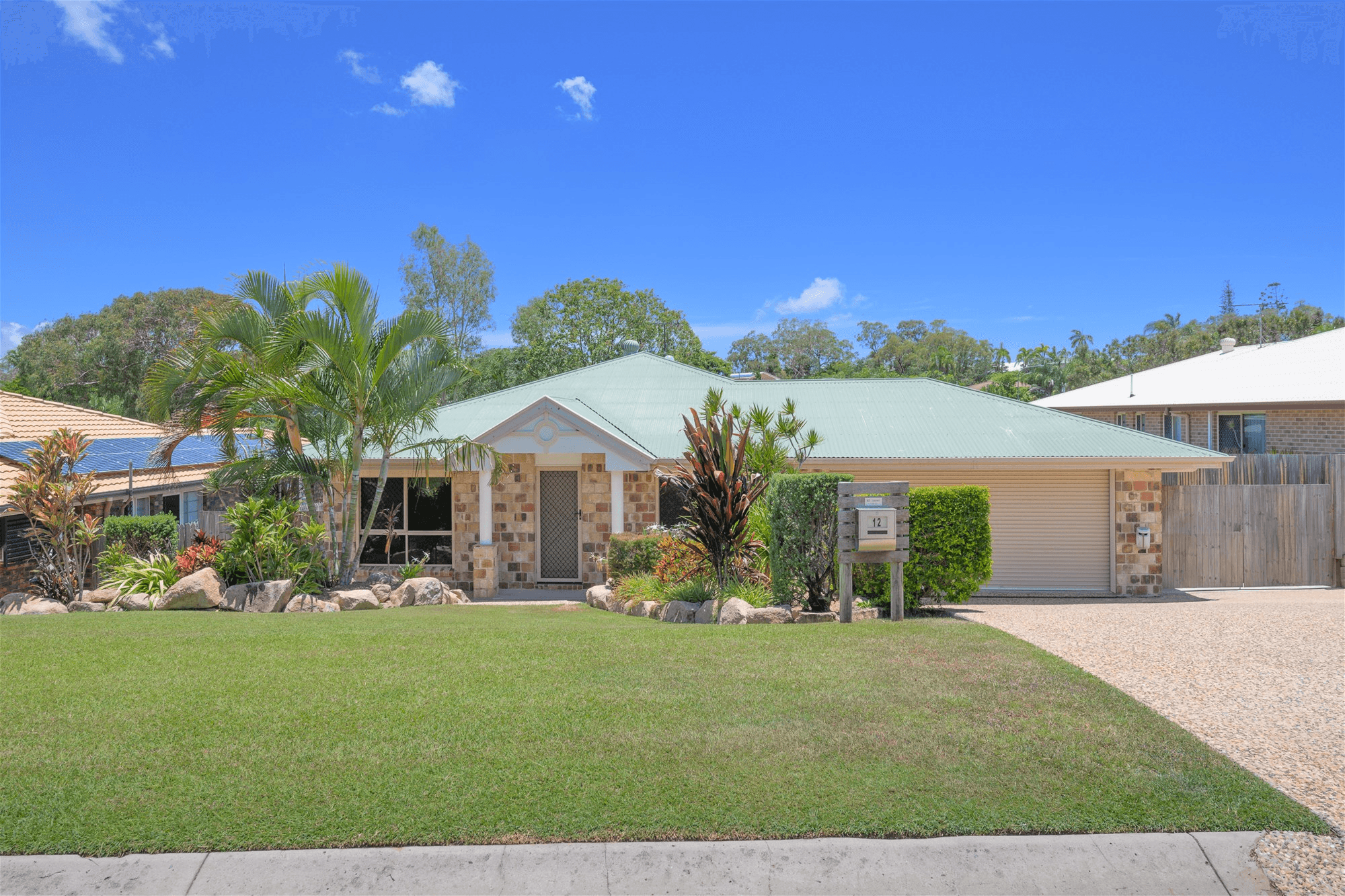 12 Deborah Street, GLEN EDEN, QLD 4680