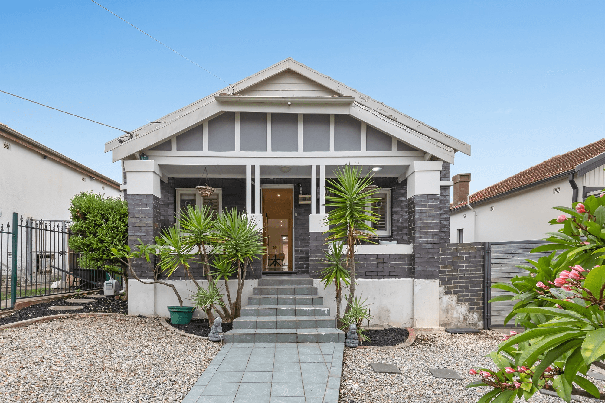 30 Draper Ave, ROSELANDS, NSW 2196