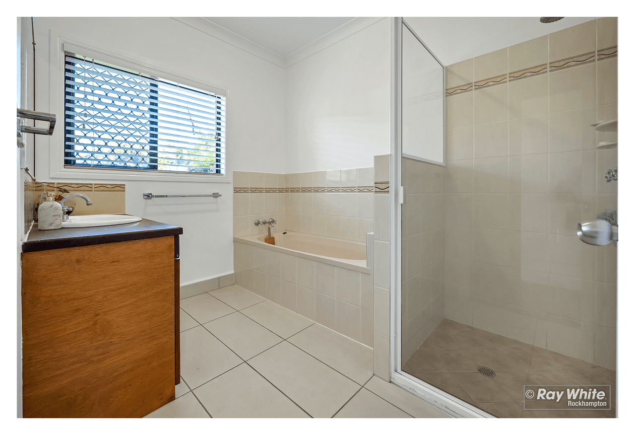 3 Meadowvale Court, NORMAN GARDENS, QLD 4701