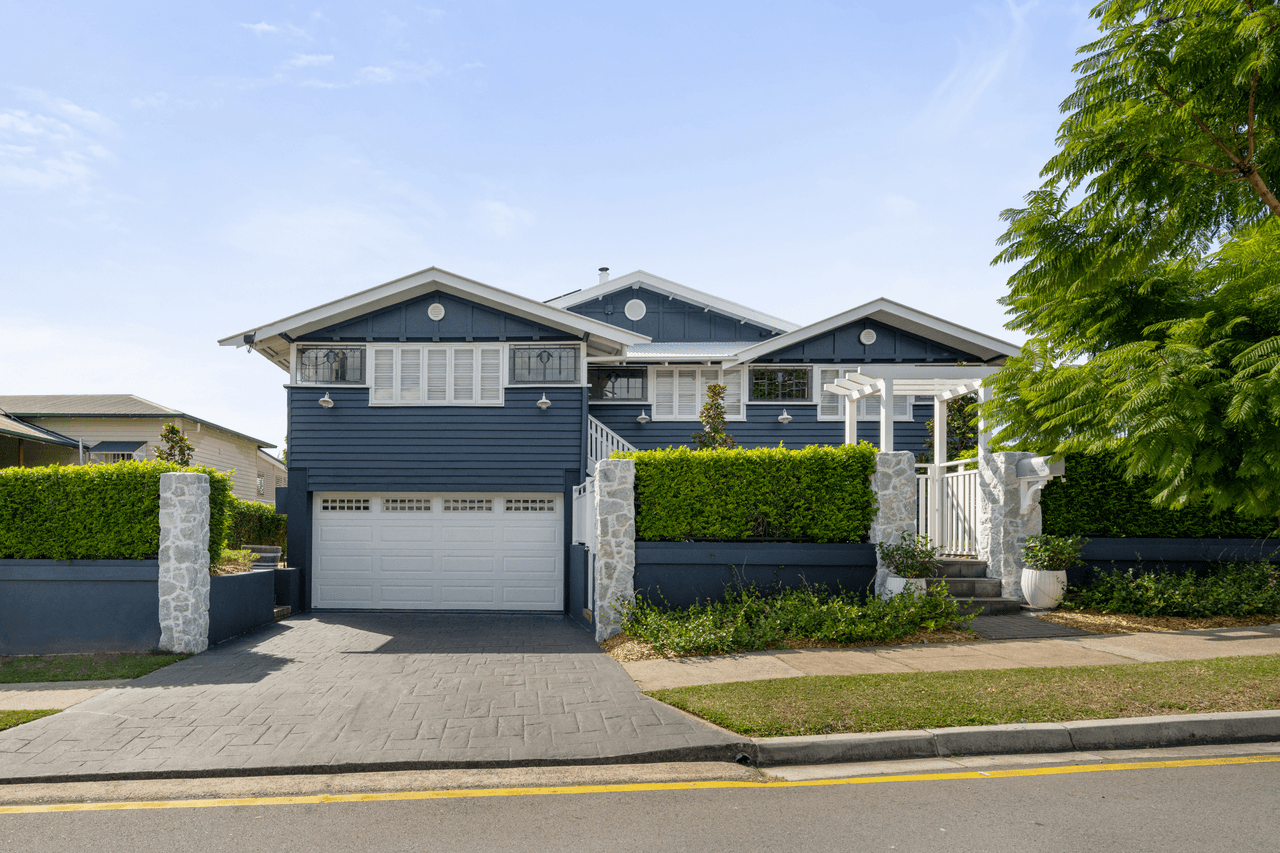 33 Ashgrove Crescent, ASHGROVE, QLD 4060