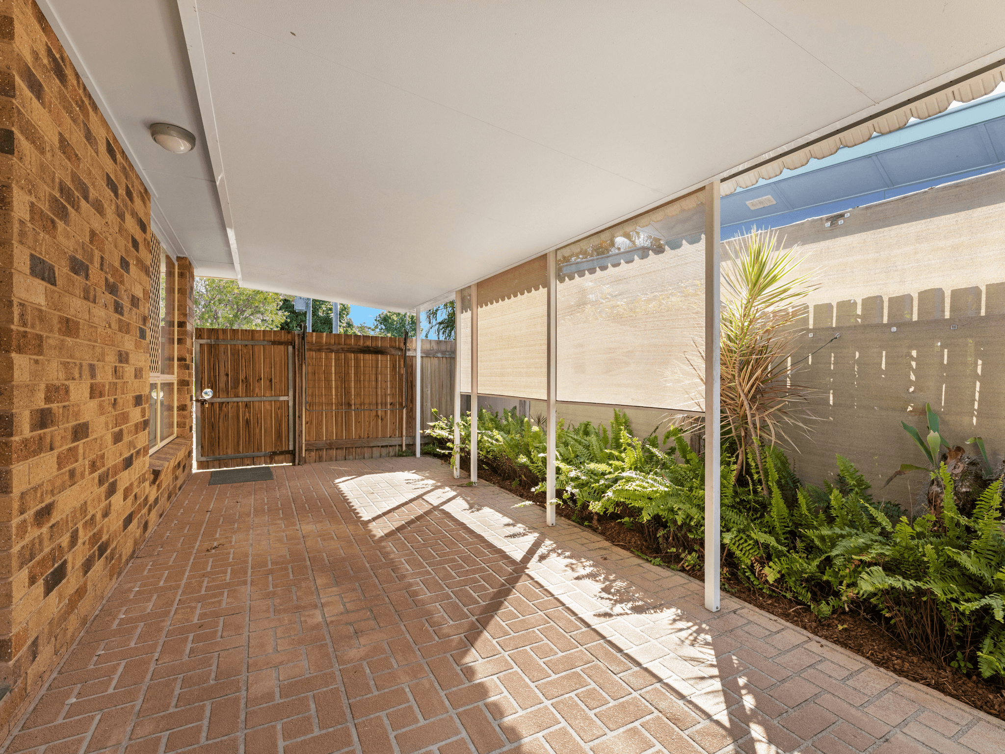 1/70-72 King Street, URANGAN, QLD 4655
