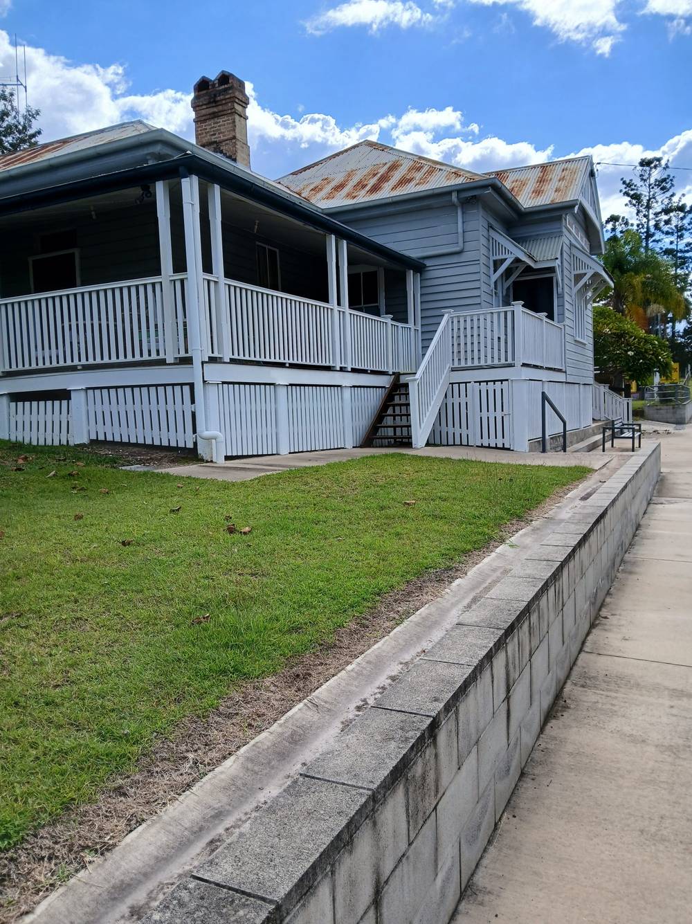 5 Huessman, Mount Perry, QLD 4671