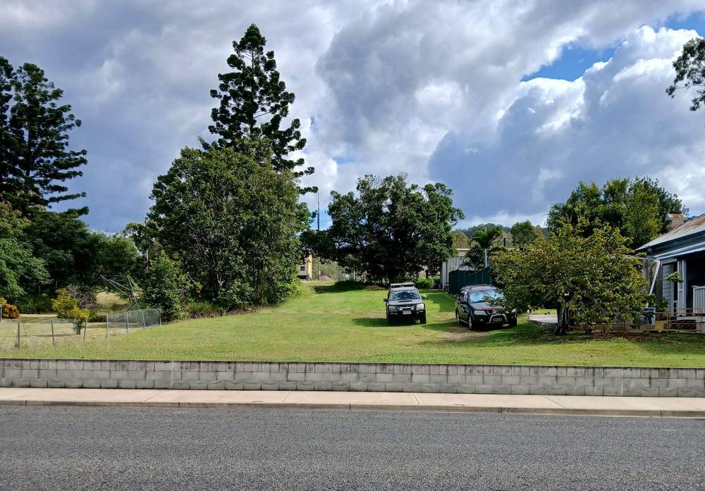 5 Huessman, Mount Perry, QLD 4671