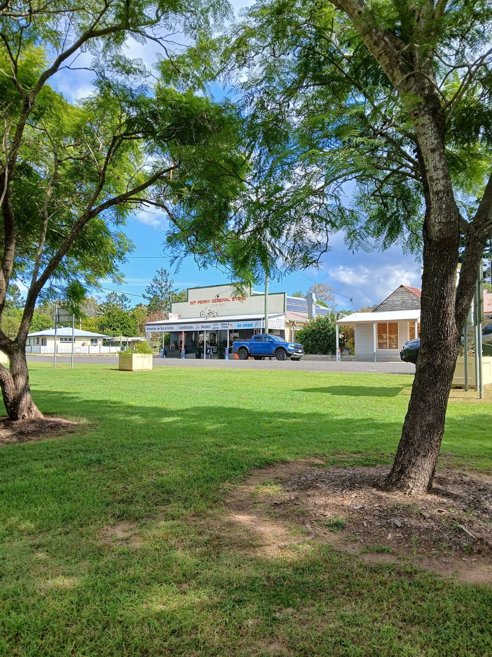 5 Huessman, Mount Perry, QLD 4671