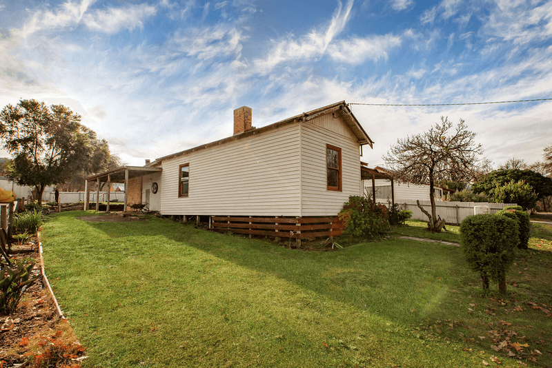 8 Windham Street, Yackandandah, VIC 3749