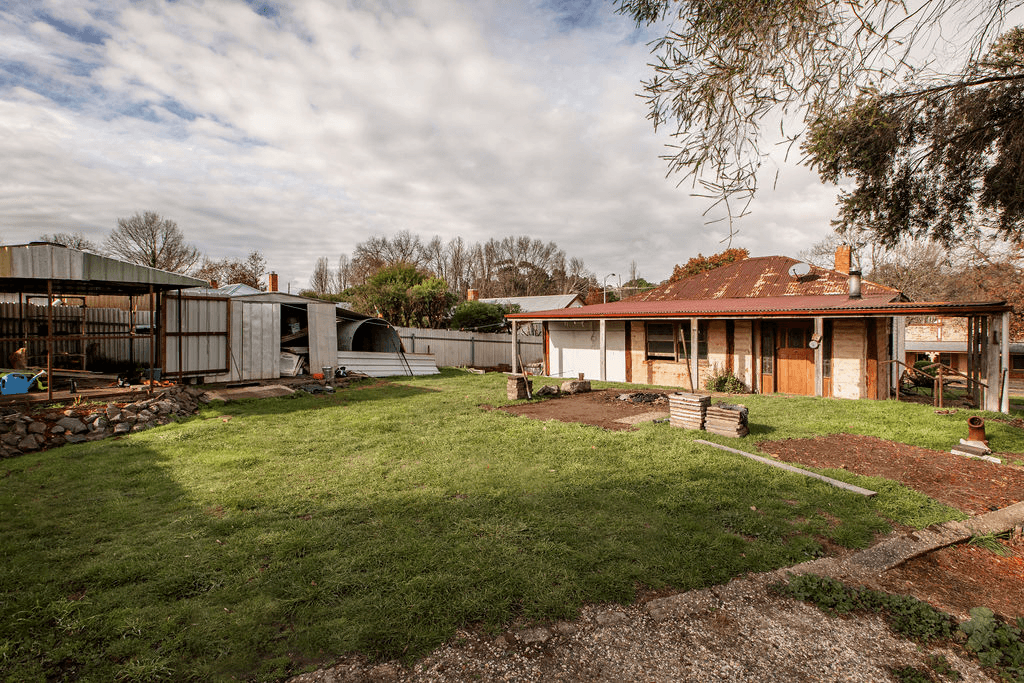 8 Windham Street, Yackandandah, VIC 3749