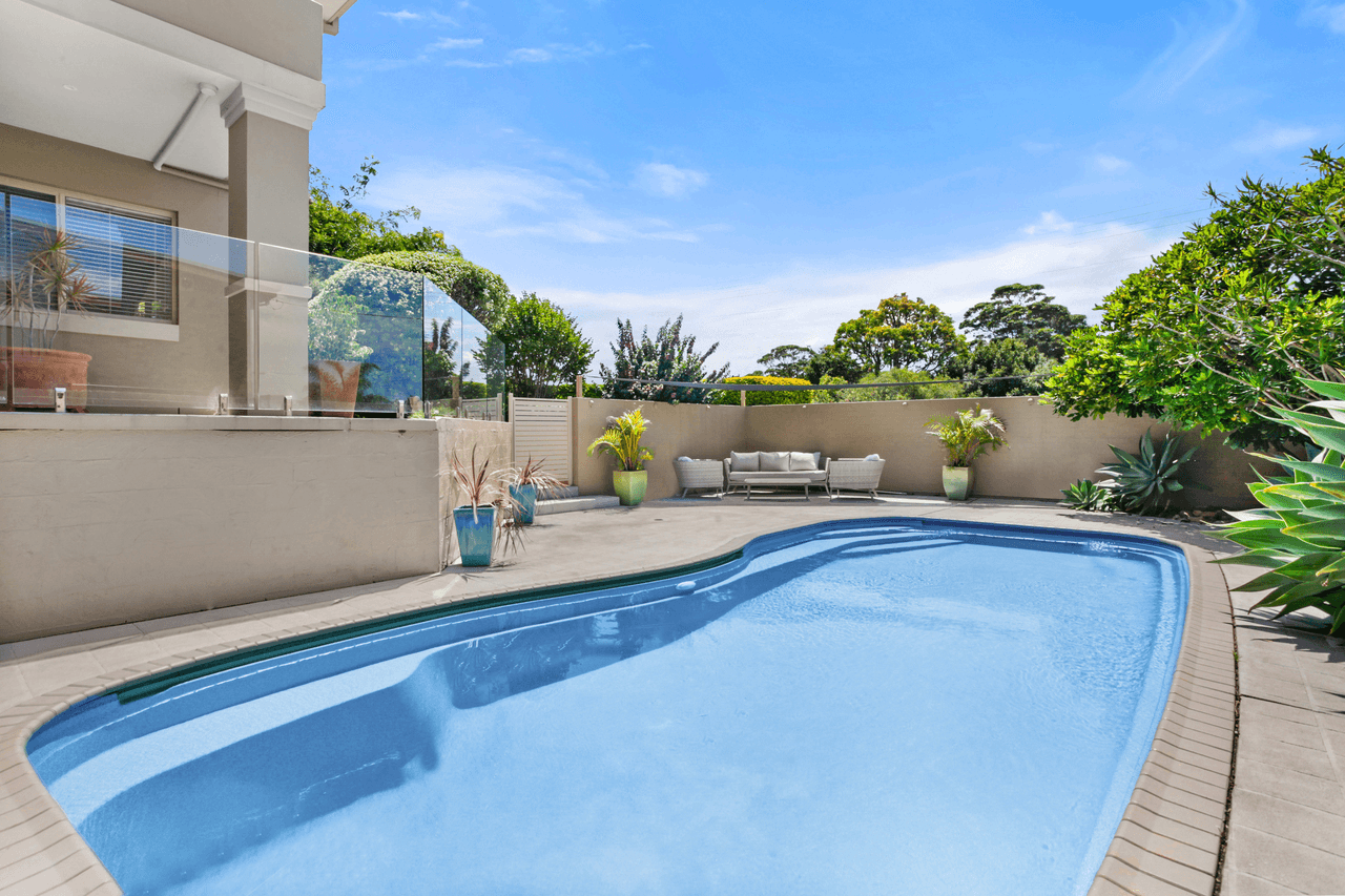 18 Davies Street, MOLLYMOOK, NSW 2539