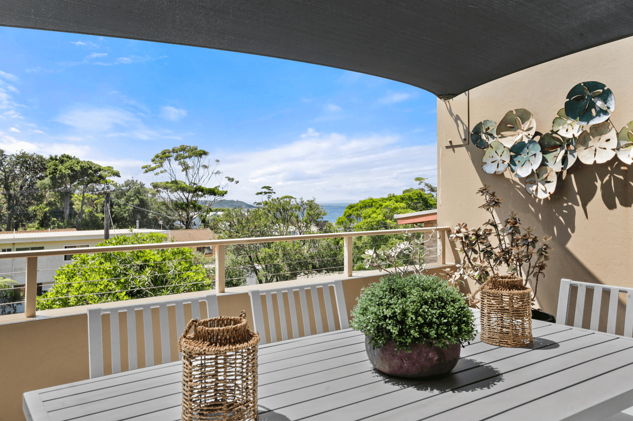 18 Davies Street, MOLLYMOOK, NSW 2539