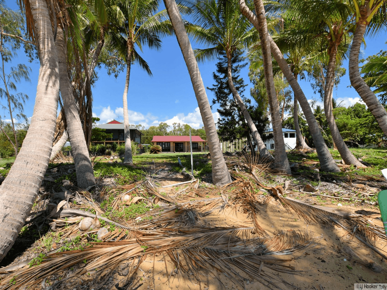 52 Luff Street, HULL HEADS, QLD 4854