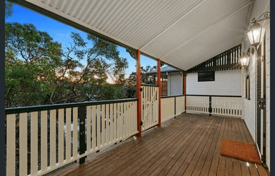 23 Landsdowne Street, COORPAROO, QLD 4151