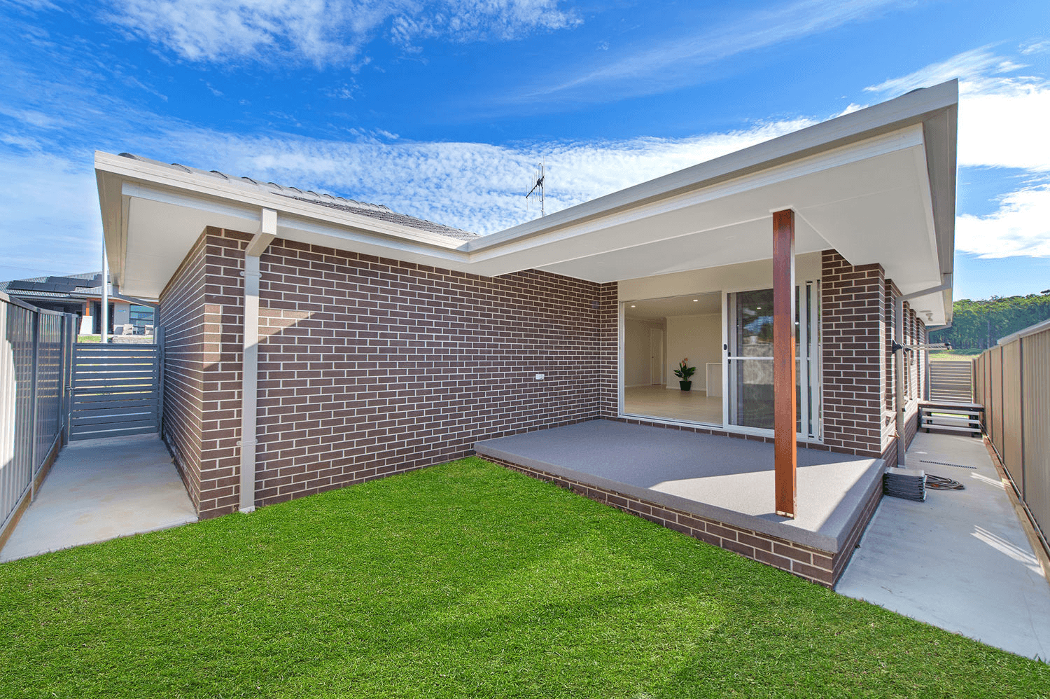 82 South Atlantic Drive, LAKE CATHIE, NSW 2445