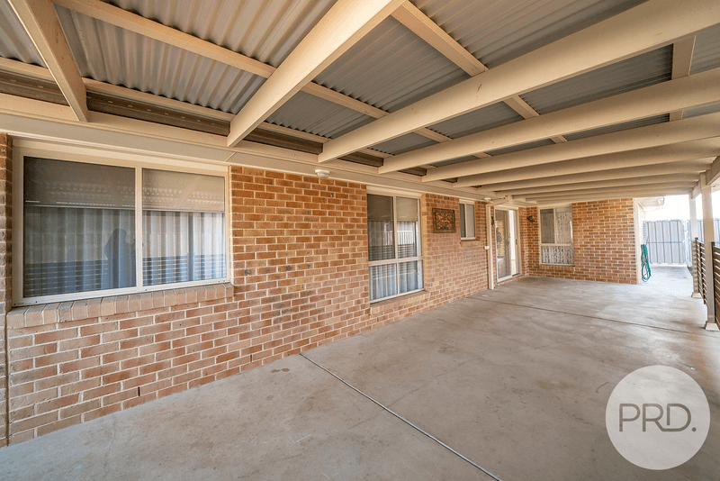 24 Guttler Street, URANQUINTY, NSW 2652