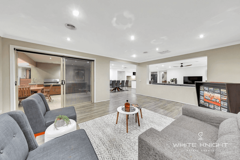 51 Hemsley Drive, DEER PARK, VIC 3023