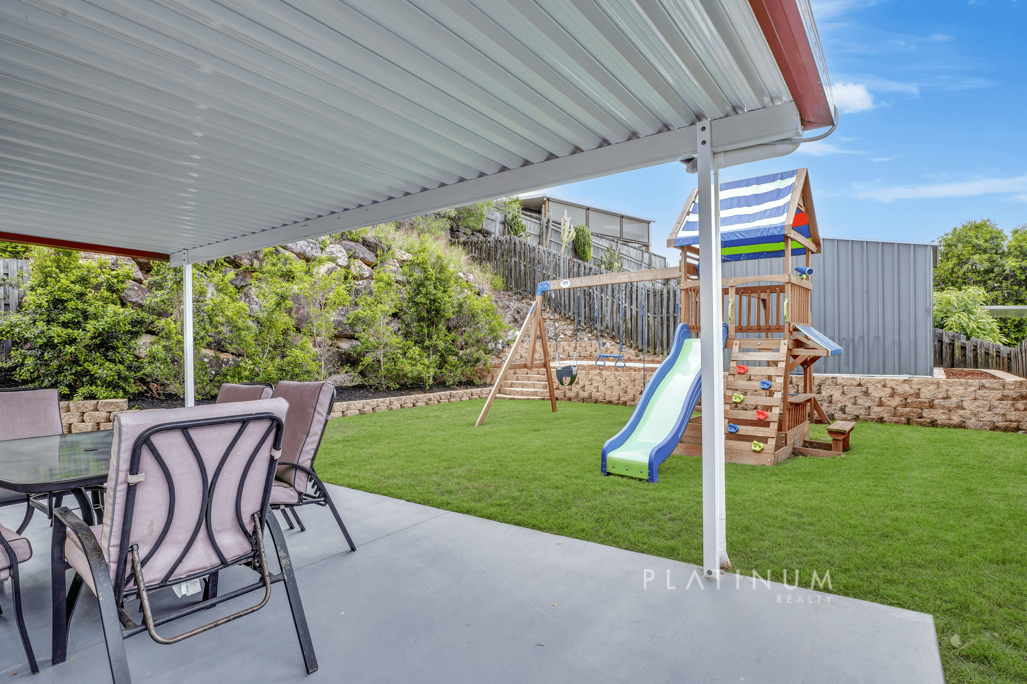 3 Miro Place, NERANG, QLD 4211