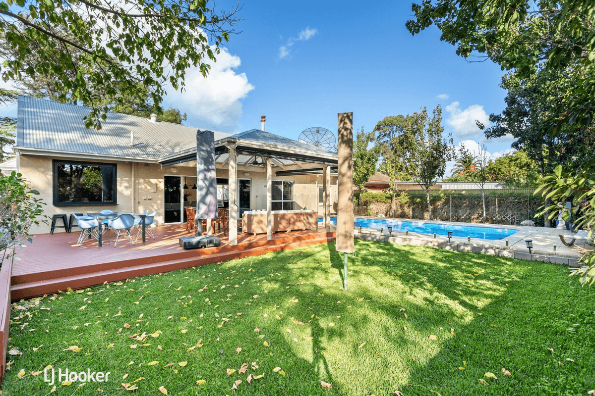 4 Ways Road, MANNINGHAM, SA 5086