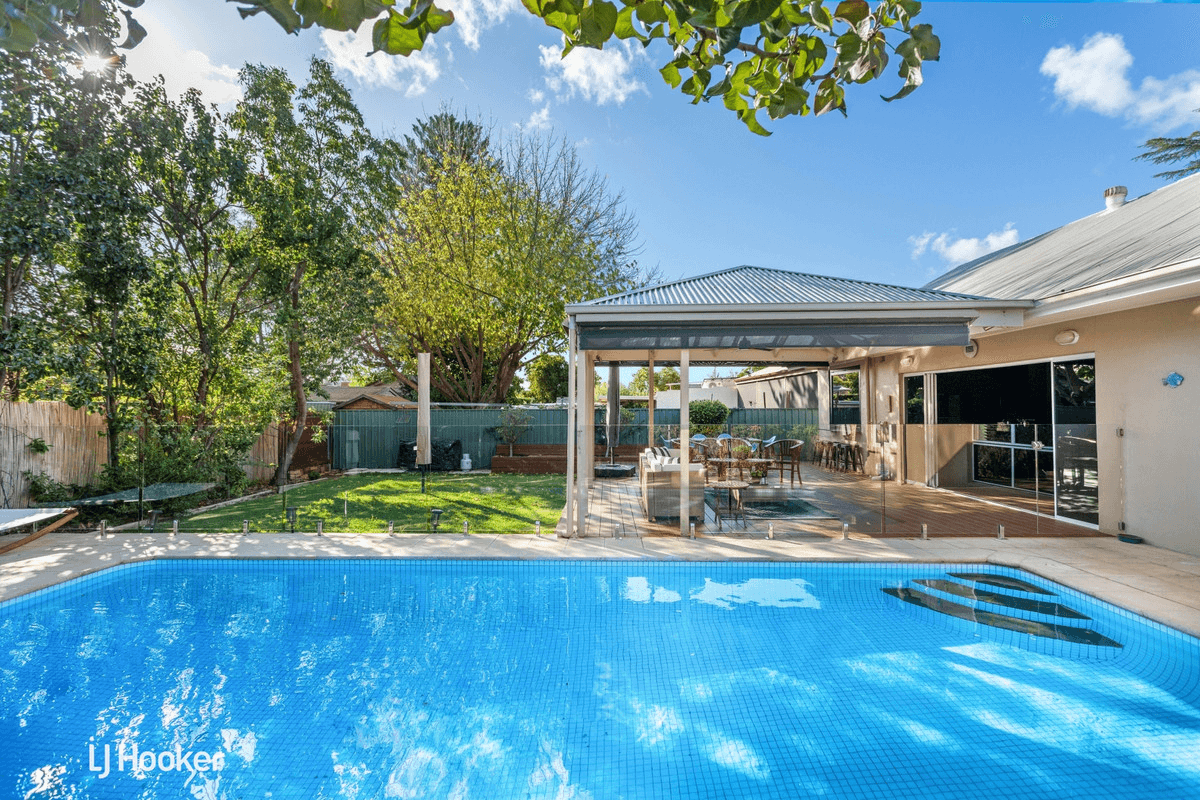 4 Ways Road, MANNINGHAM, SA 5086