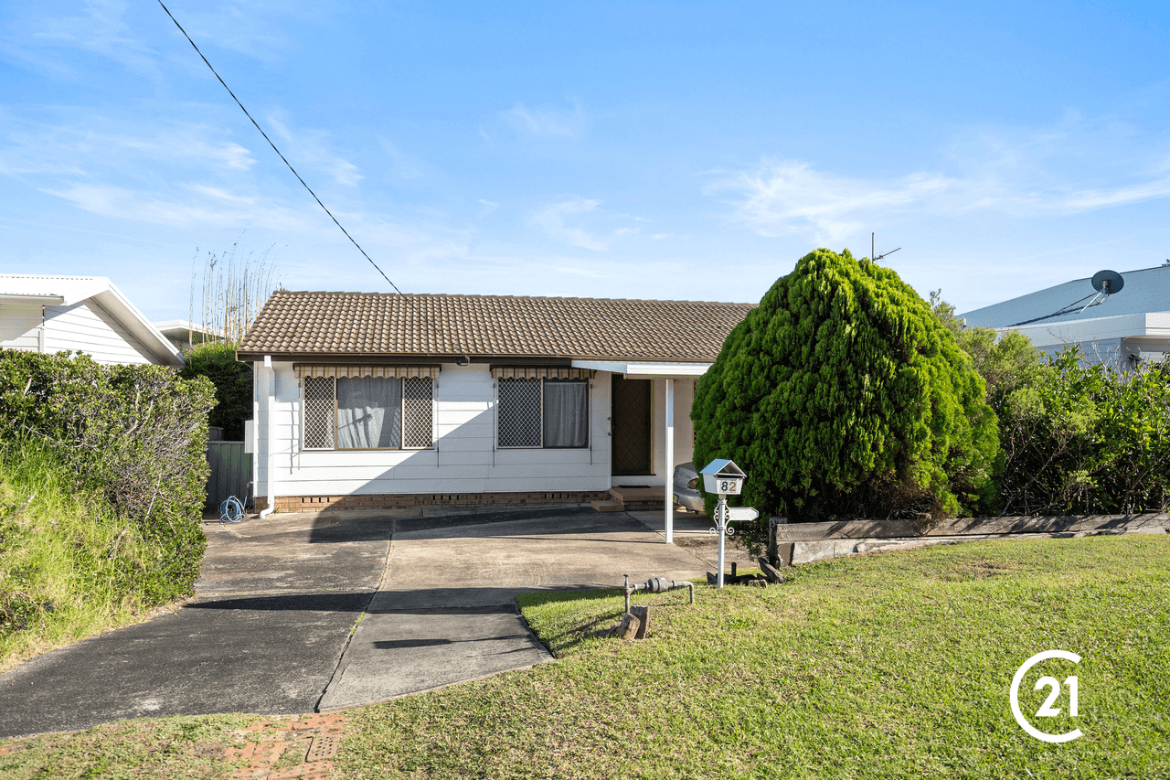 82 Lowanna Avenue, Forresters Beach, NSW 2260