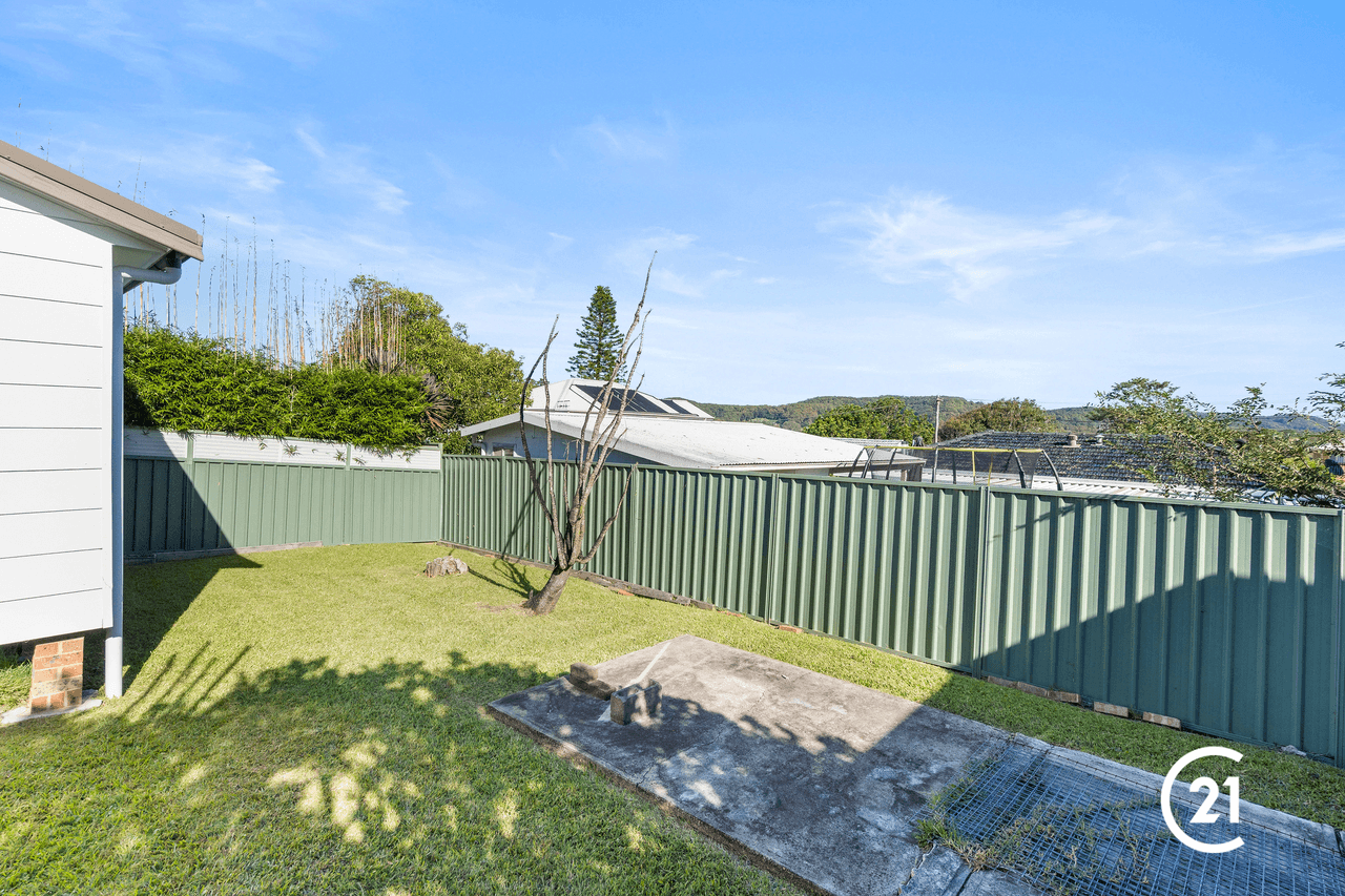 82 Lowanna Avenue, Forresters Beach, NSW 2260