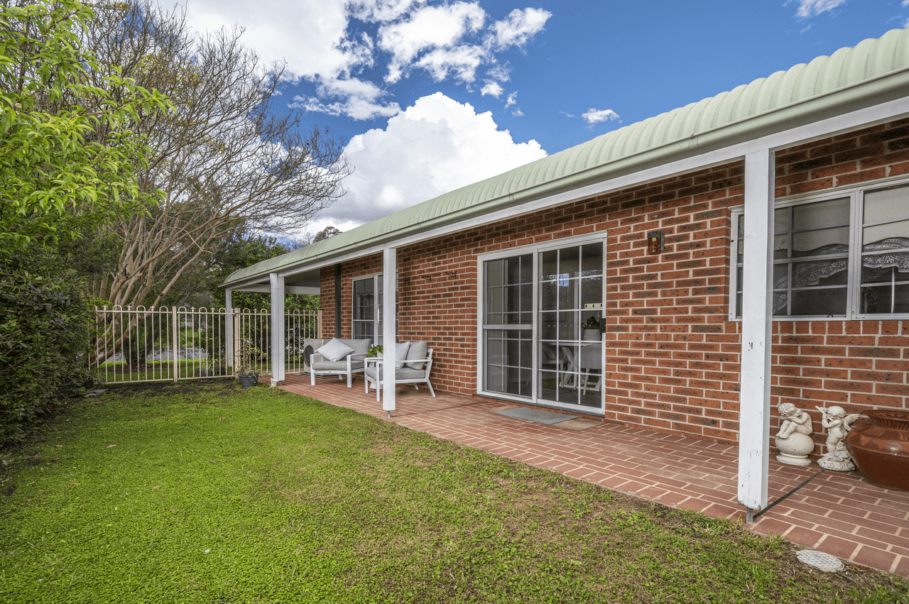 4/5 Regreme Road, PICTON, NSW 2571