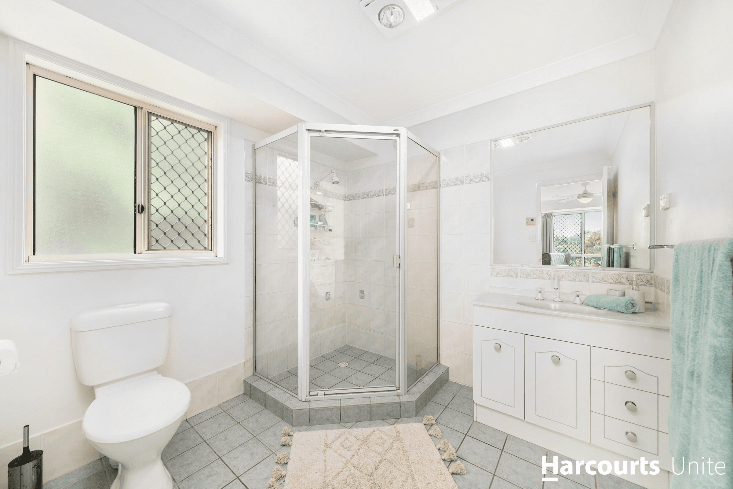 18 Songlark Court, MANGO HILL, QLD 4509