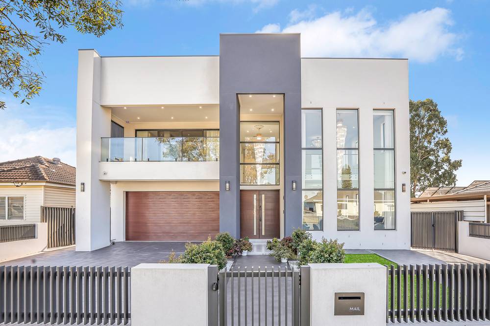 18 Dan Crescent, Colyton, NSW 2760