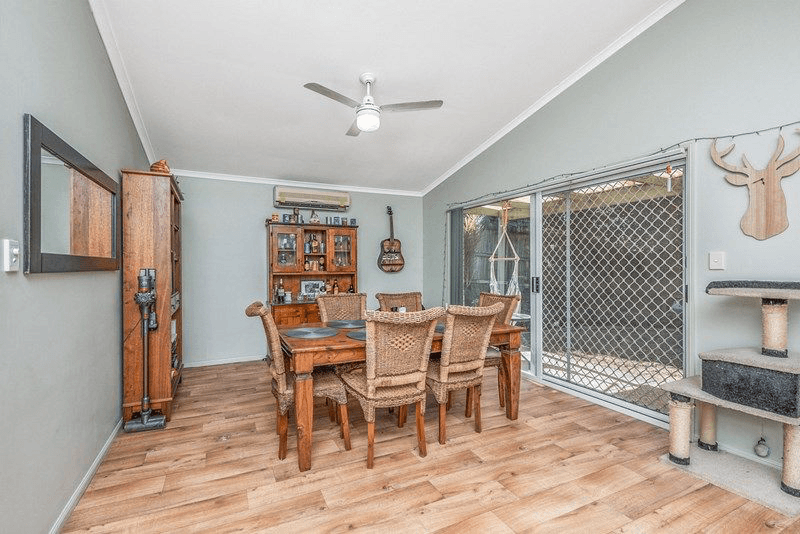 5 Princeton Place, FOREST LAKE, QLD 4078