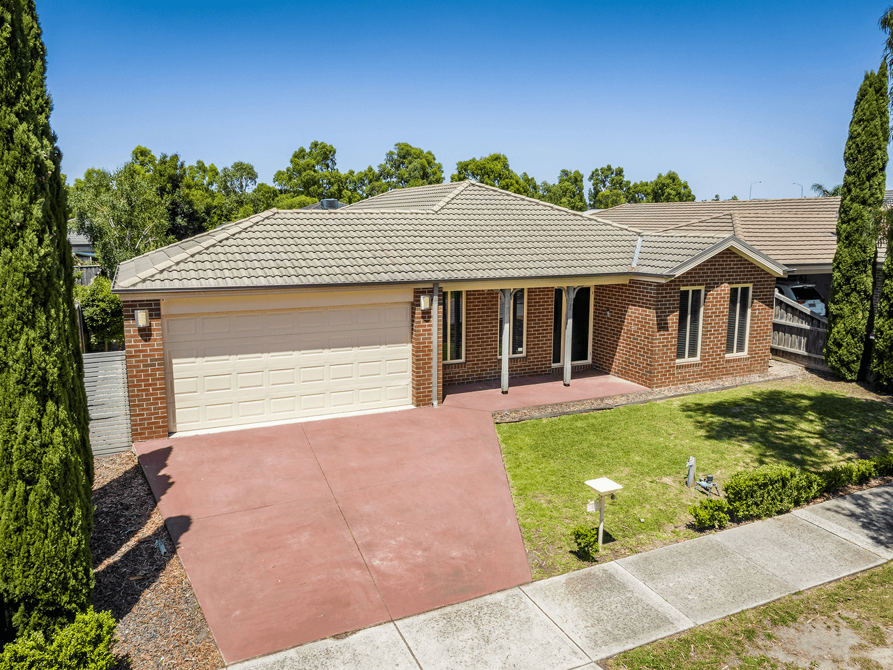 15 Yammerbook Way, CRANBOURNE EAST, VIC 3977