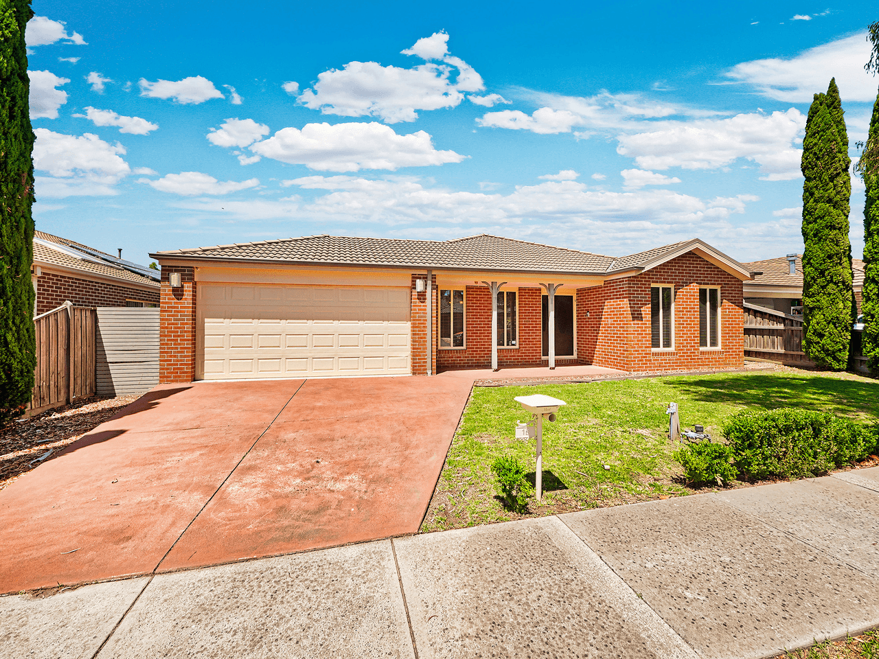 15 Yammerbook Way, CRANBOURNE EAST, VIC 3977