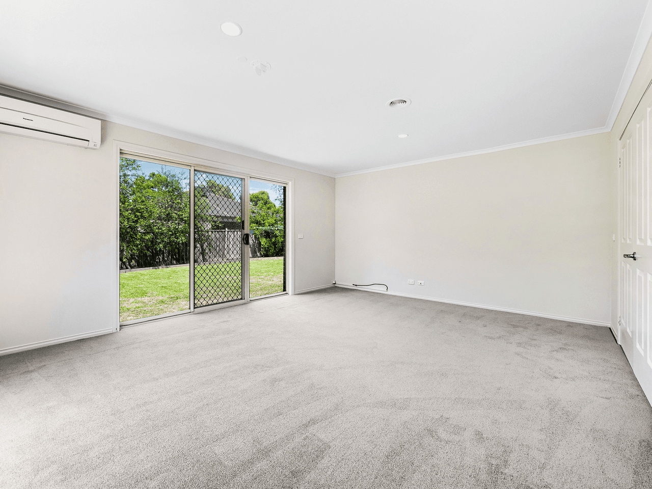 15 Yammerbook Way, CRANBOURNE EAST, VIC 3977