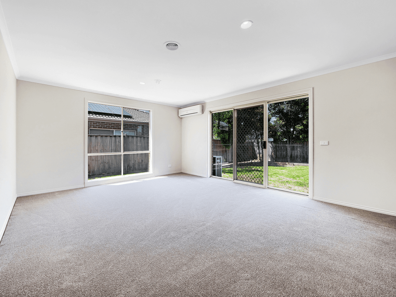 15 Yammerbook Way, CRANBOURNE EAST, VIC 3977