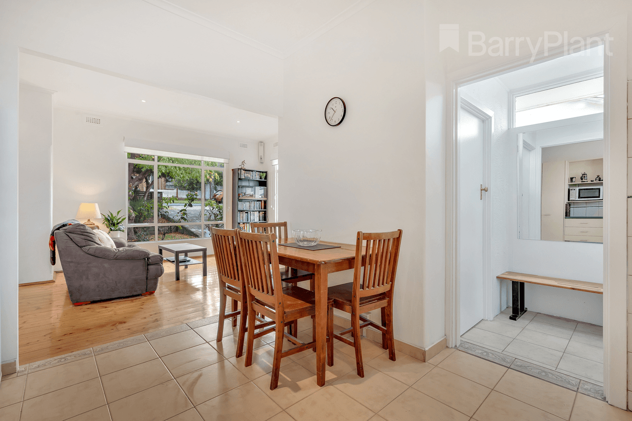 5 Dorrington Avenue, Reservoir, VIC 3073