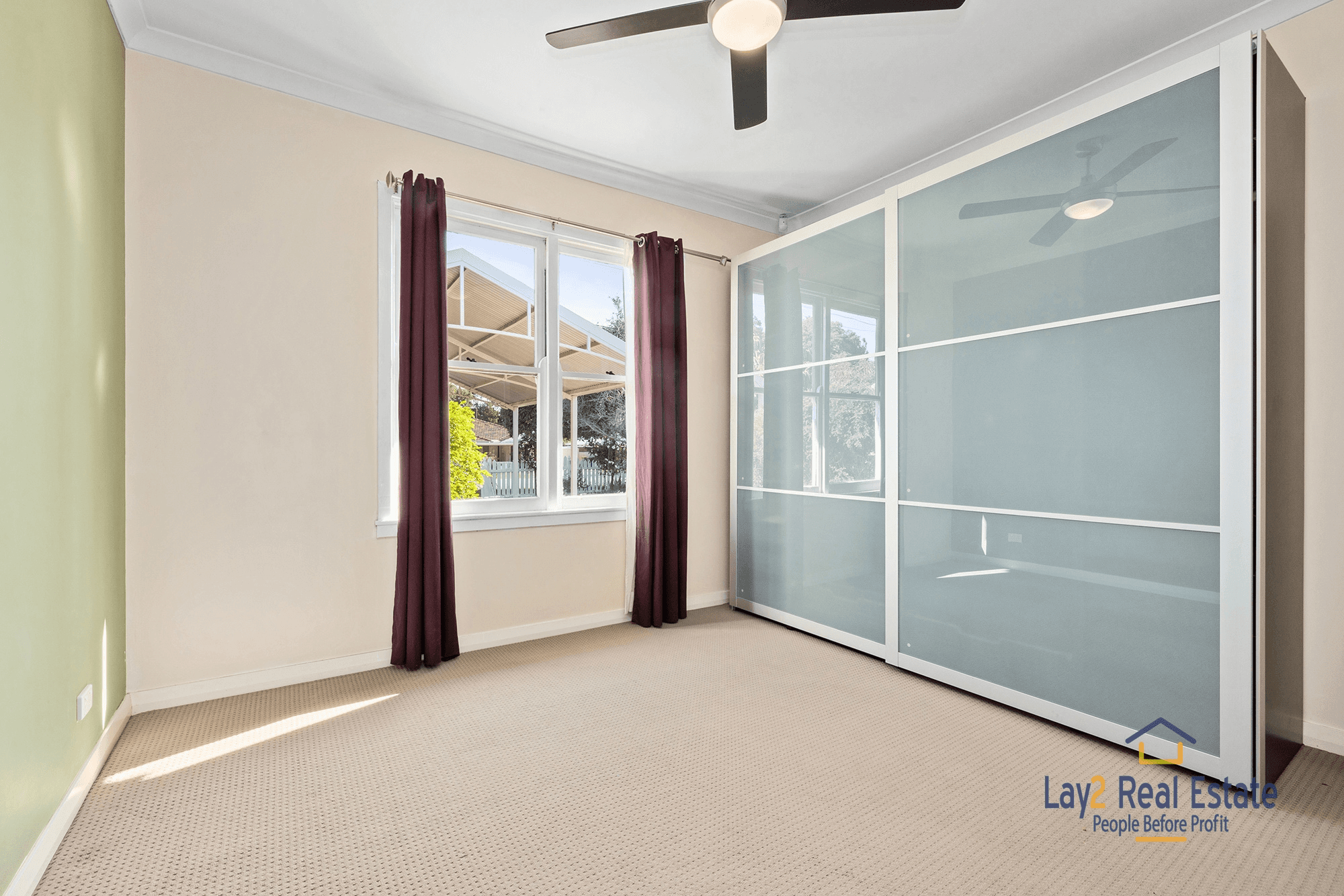 2/32 Cross Street, Queens Park, WA 6107