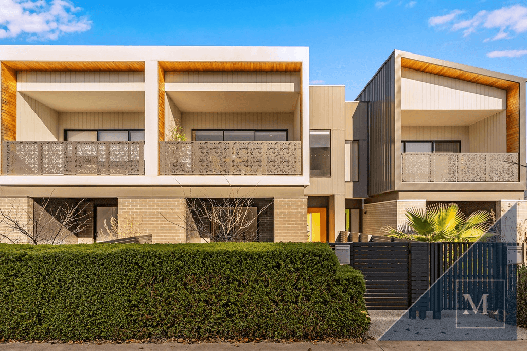 22 Broadside Walk, POINT COOK, VIC 3030