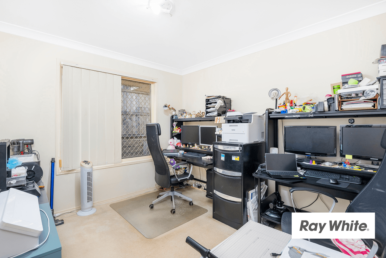 16 Belmore Crescent, FOREST LAKE, QLD 4078