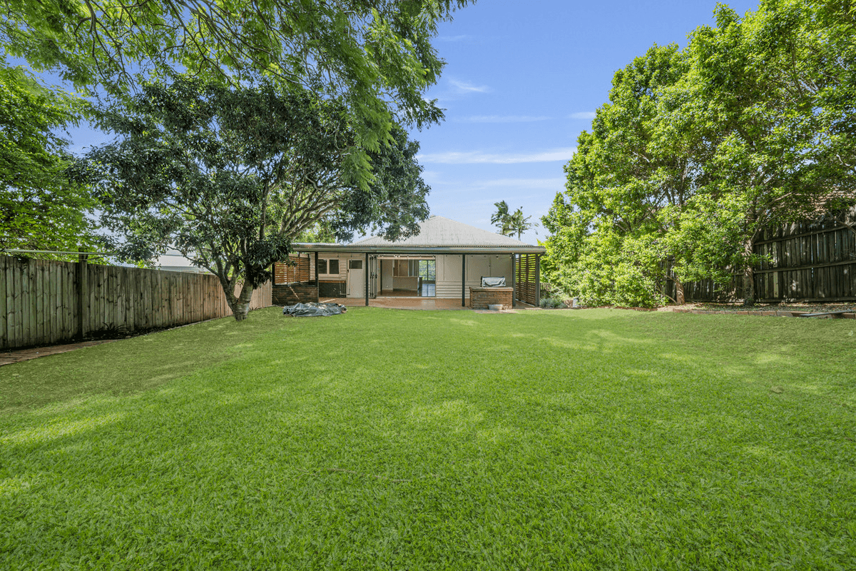 6 Lance Street, Sherwood, QLD 4075