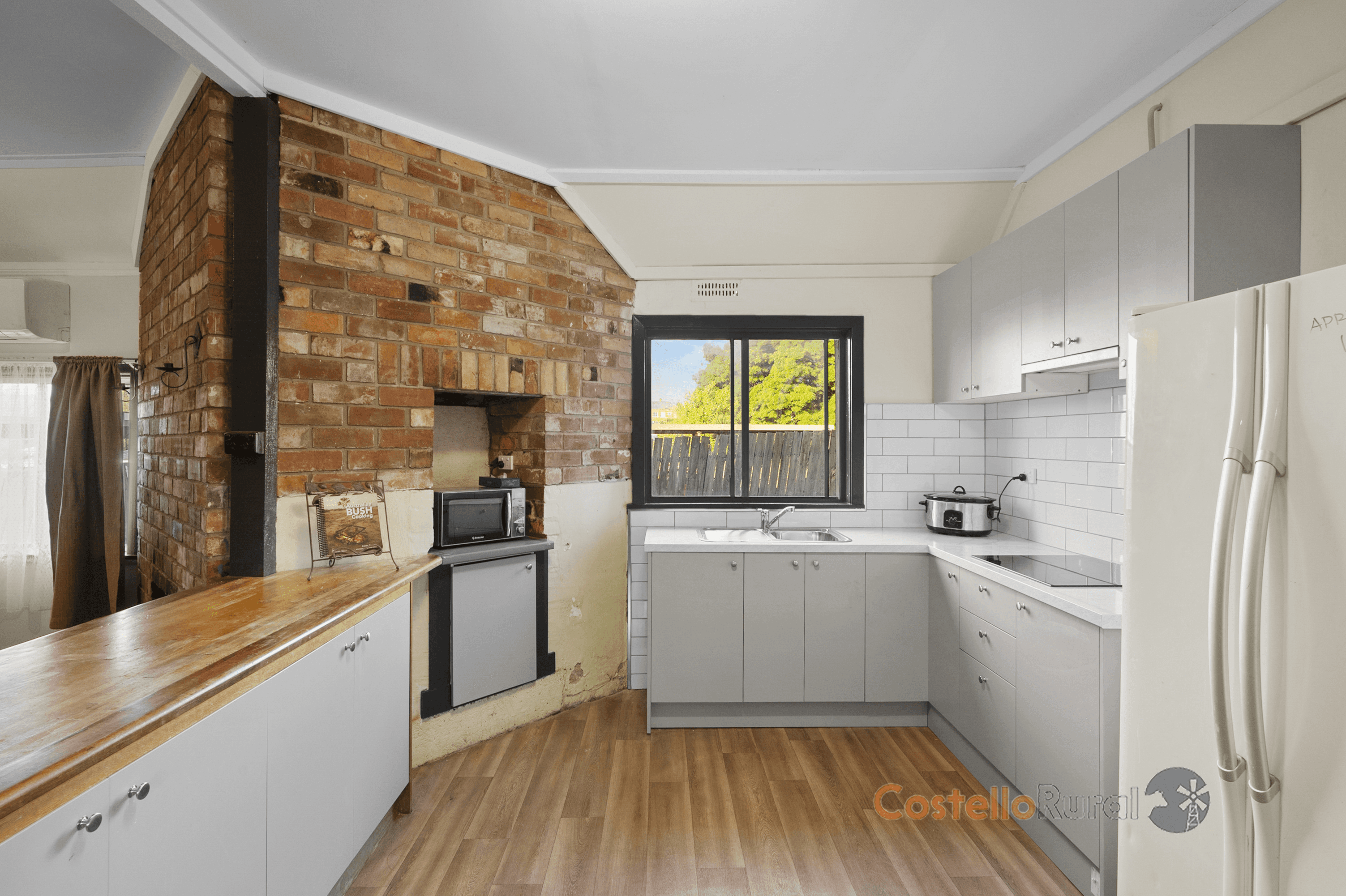 71-73 Hanson Street, Corryong, VIC 3707