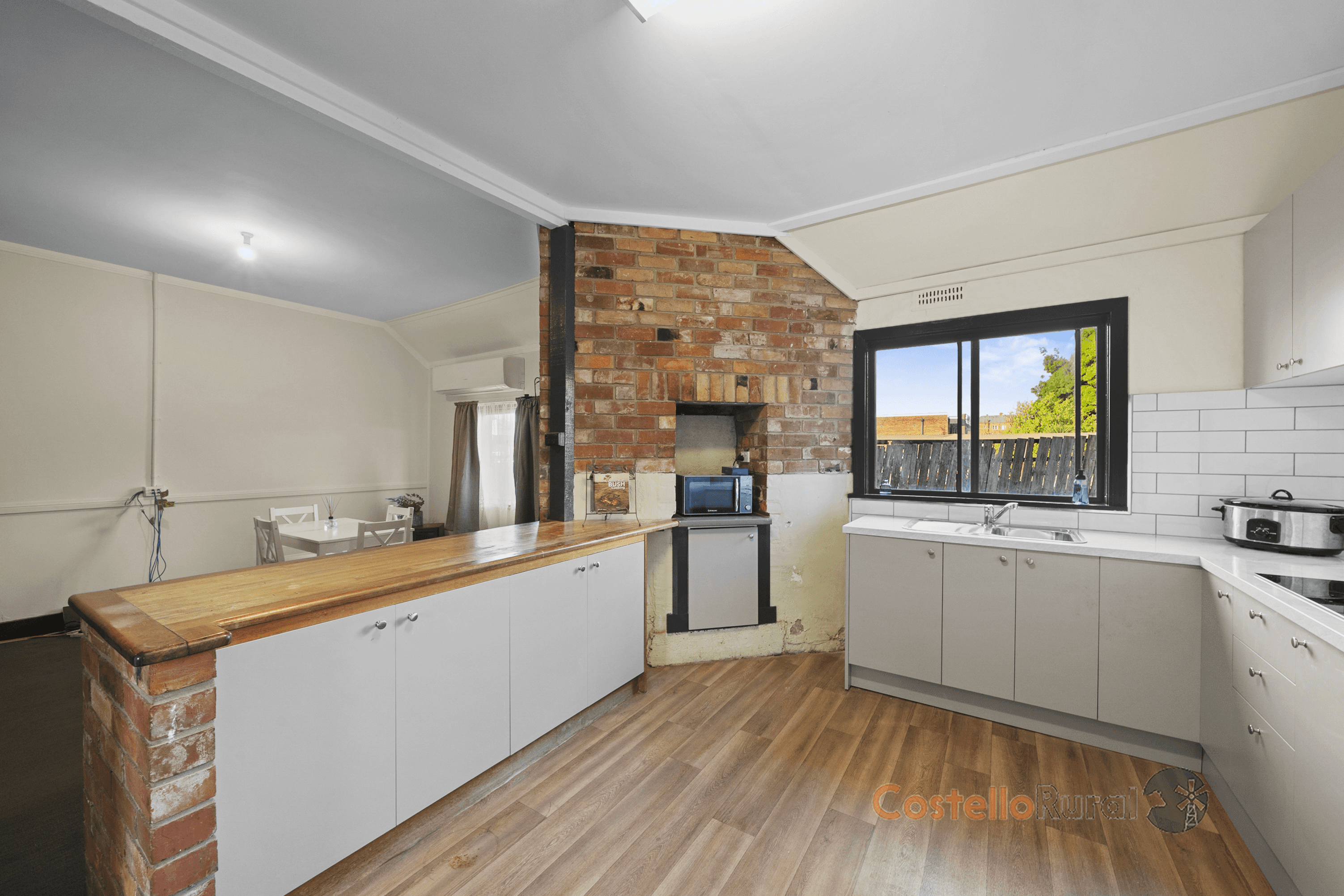 71-73 Hanson Street, Corryong, VIC 3707