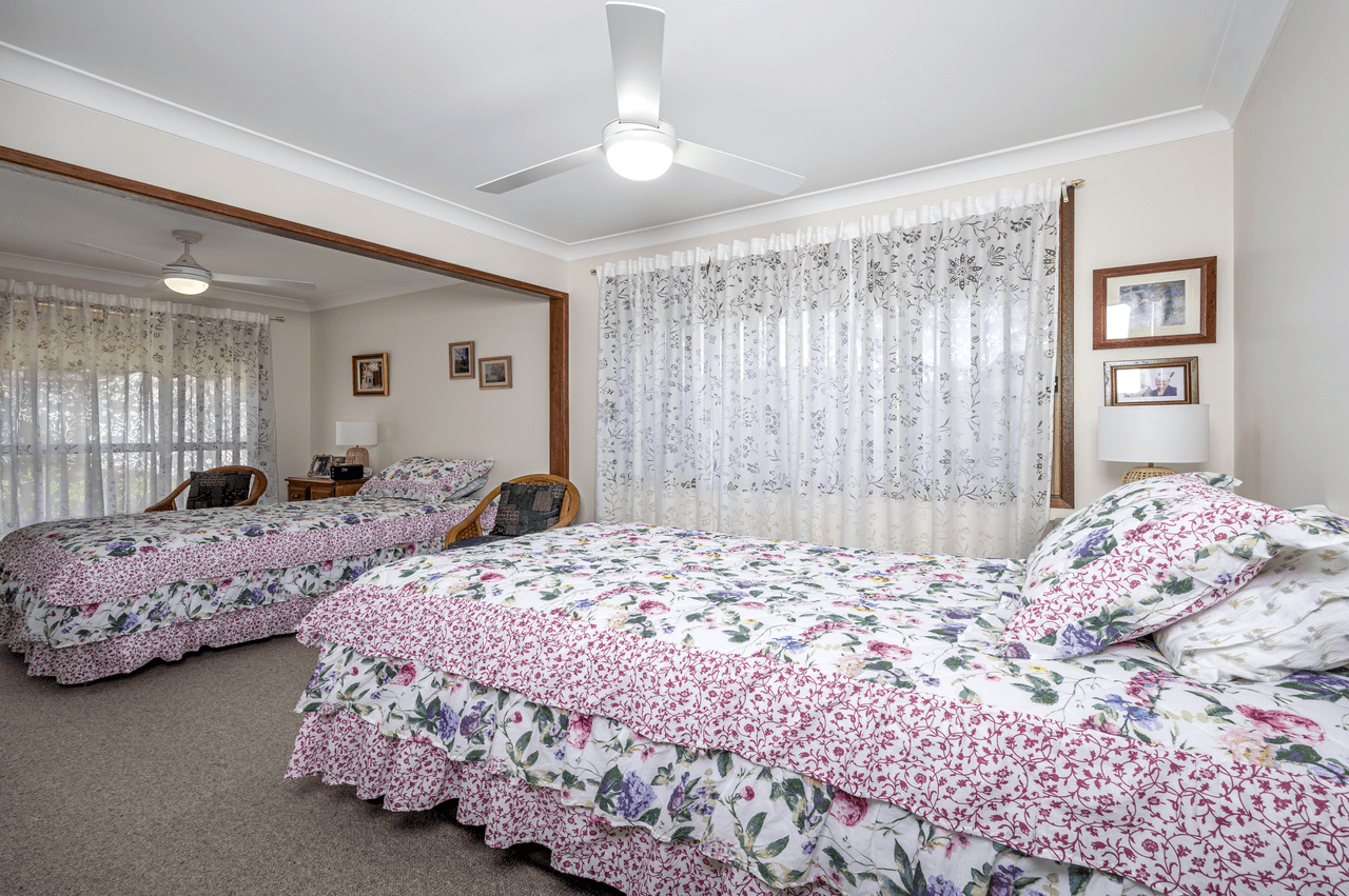 4 Justine Close, BARGO, NSW 2574