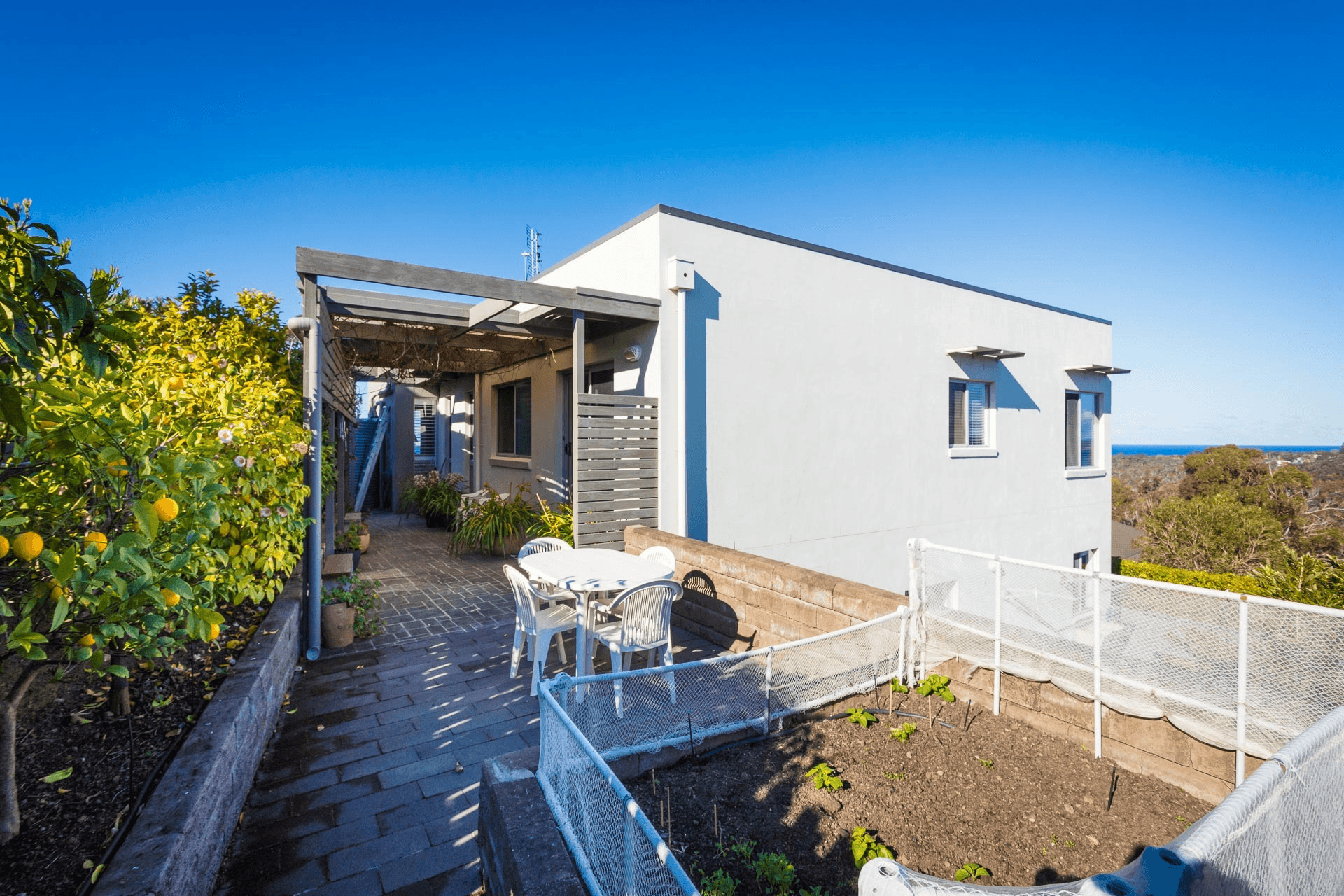 1 Currawong Close, Mirador, NSW 2548