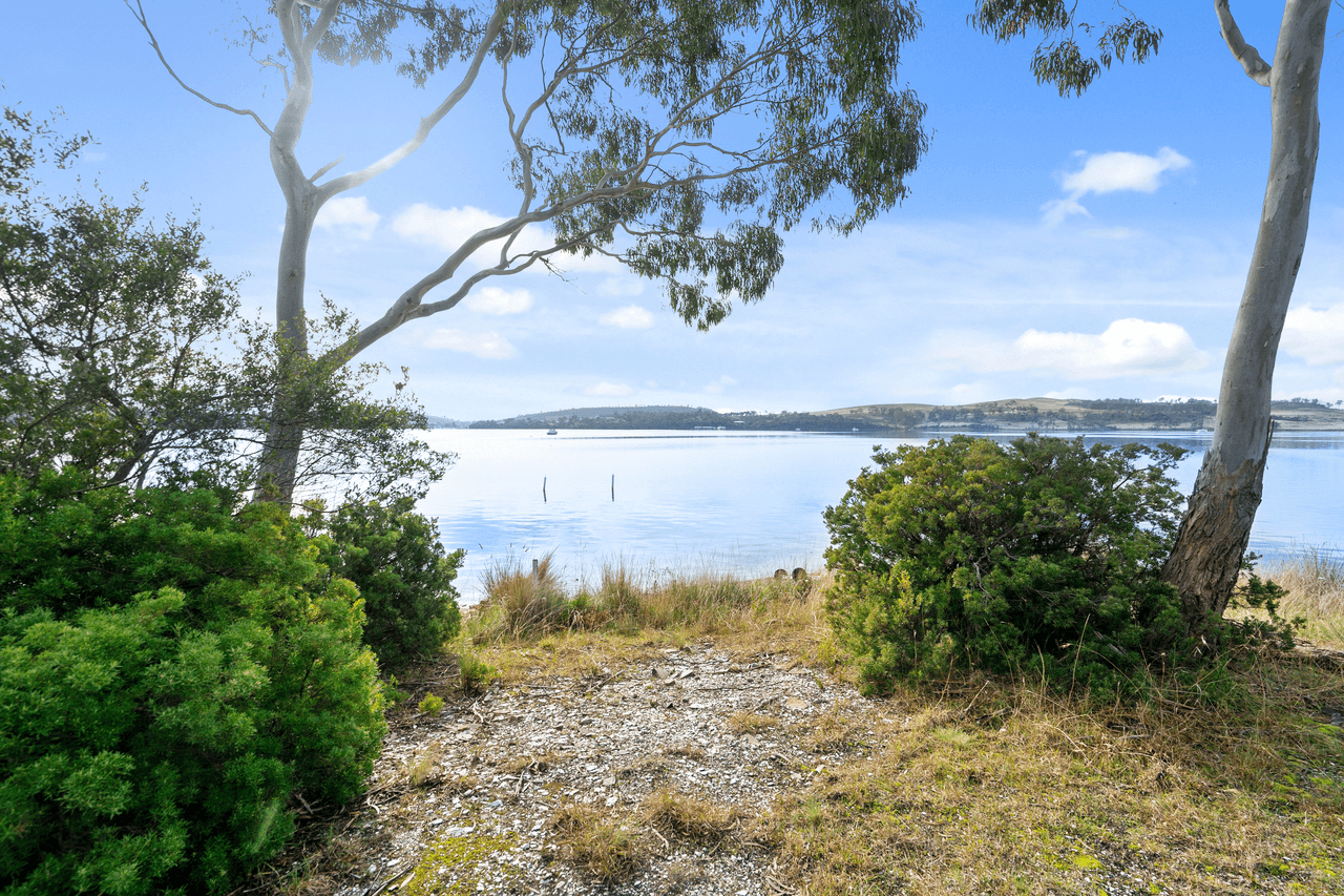 39 Barton Avenue, TRIABUNNA, TAS 7190