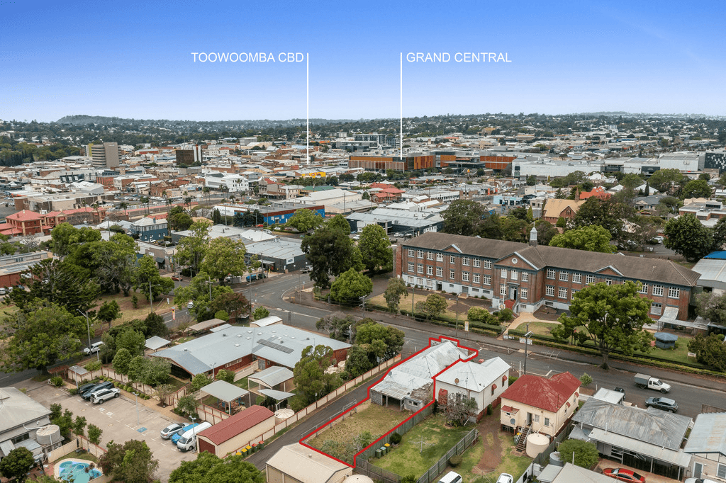 17 Taylor Street, TOOWOOMBA CITY, QLD 4350