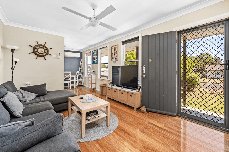 7 Kirkton Crescent, Woodberry, NSW 2322