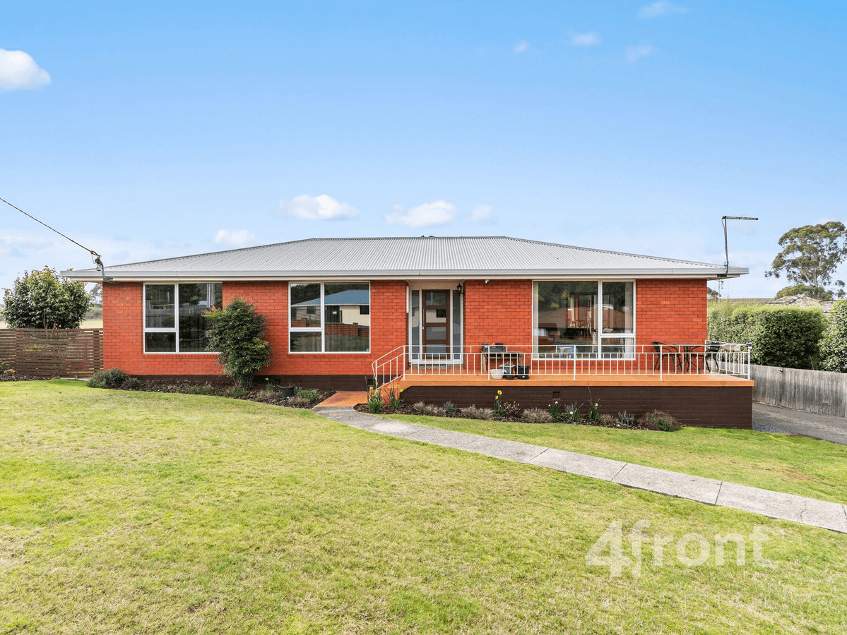 135 South Road, Penguin, TAS 7316