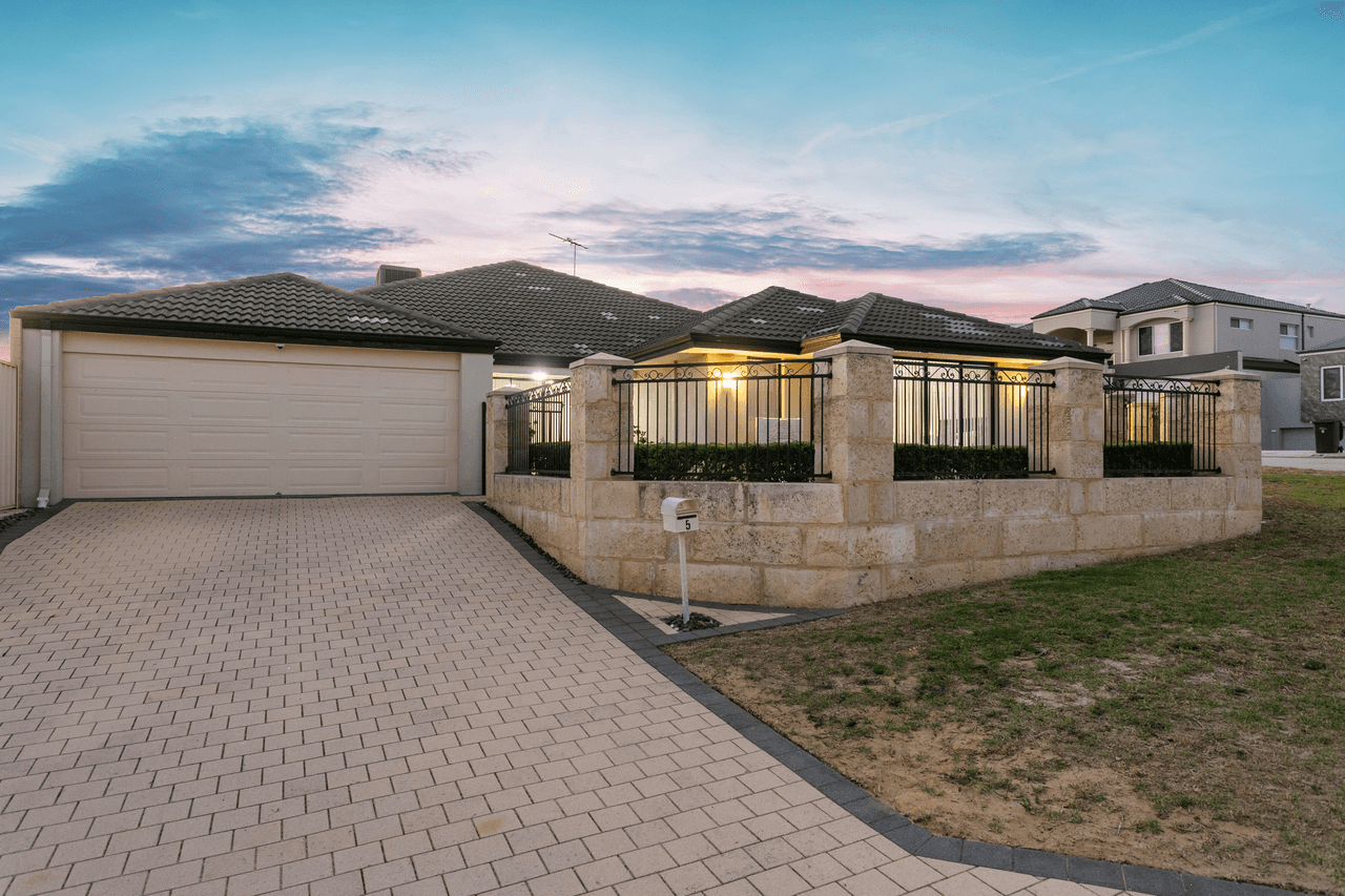 5 Mccarthy Way, LANDSDALE, WA 6065