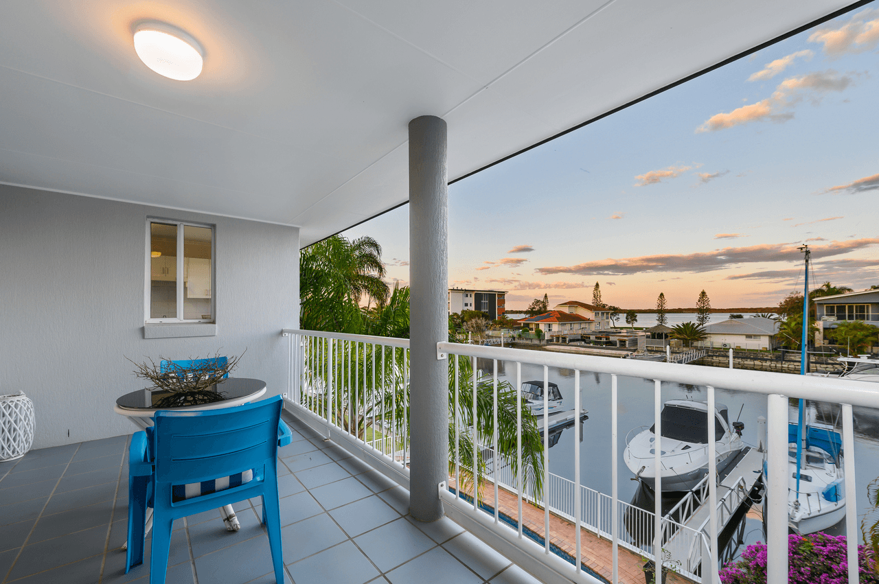 9/17-19 Canal Avenue, RUNAWAY BAY, QLD 4216