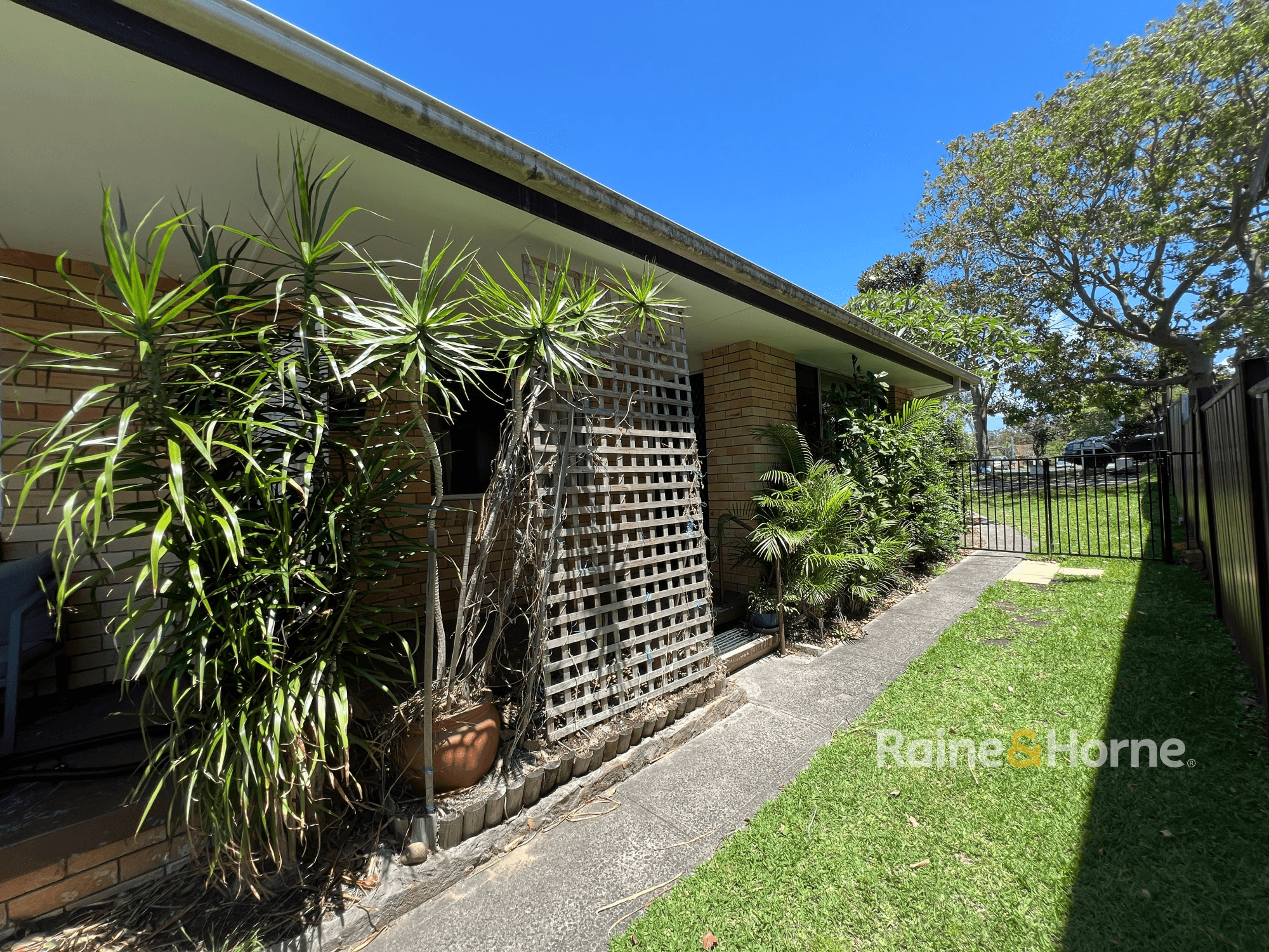 1/100 Broken Bay Road, ETTALONG BEACH, NSW 2257