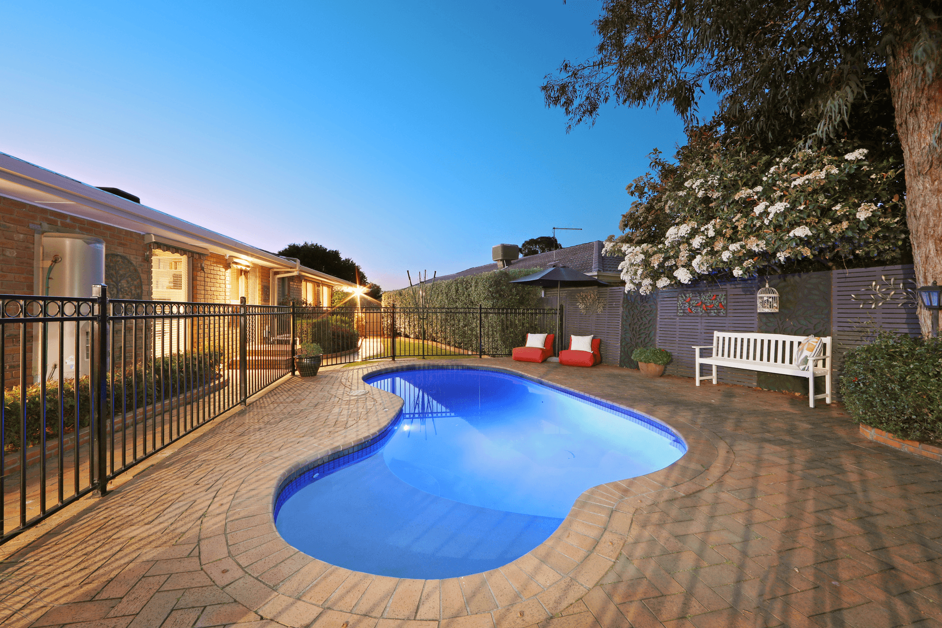 8 Darling Court, Rowville, VIC 3178